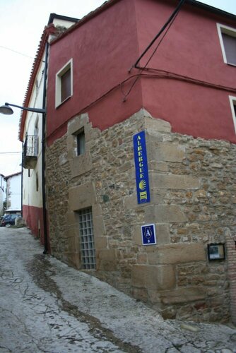 La Bodega Del Camino aka Albergue On TheLe, Забронировать Хостел Хостелы Валье-де-Ерри, Хостел