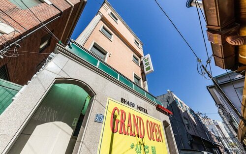 Yongsan Sharp Hotel, Забронировать Отель Отели и гостиницы Сеула, рядом с Станция метро Hyochang park, Отель