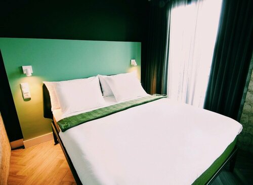 Bed, Bites & Business Hotel Rotterdam, Забронировать Отель Файенорд Роттердам, рядом с Зюдплейн