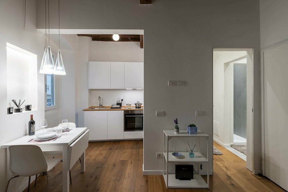 Alighieris Suite-hosted by Sweetstay