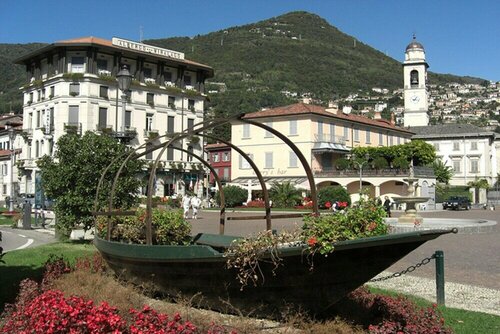 Paradiso del Lago T5, Book  Lecco Como