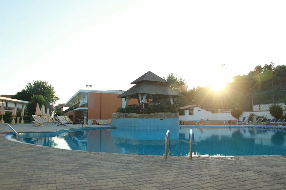 Hotel Club - Baia Dei Gigli
