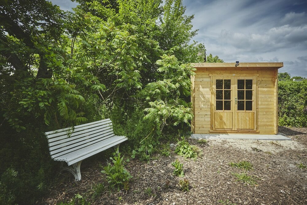 Holla Cachet