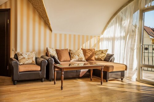 Гостевой дом Золотой дом, Забронировать Гостевой дом Отели Краснодарского края с бассейном, Бассейн