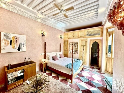 Riad LallaBaya