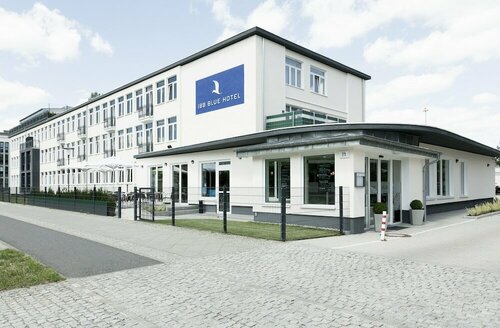 B&B HOTEL Berlin-Adlershof, Book Bed and Breakfast Hotels in Berlin with Parking, near Schöneweide, Parking