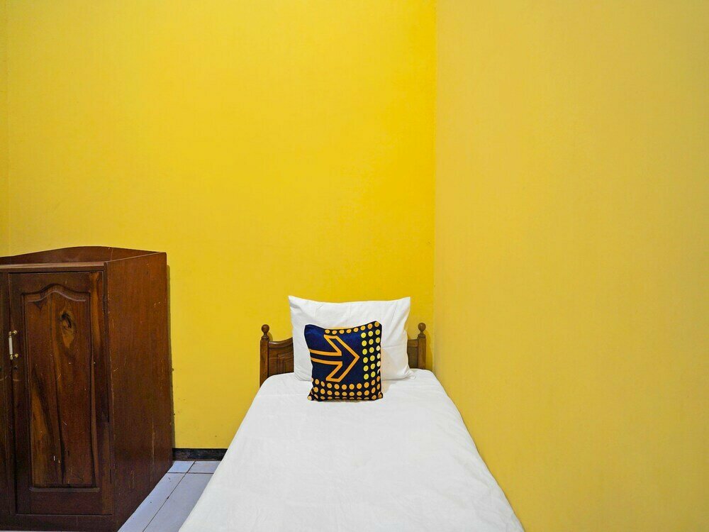 OYO Life 91869 Insan Mulia Kost Syariah