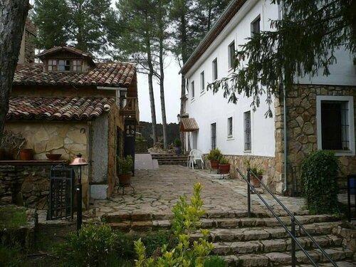 Hotel Castillo de Uña, Varaa Hotelli Parque Regional del Sureste Espanja