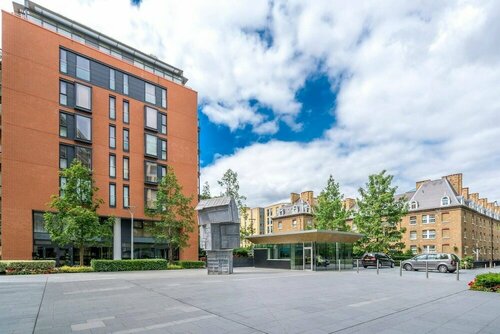 JOIVY Modern Studio in Chelsea, Near Sloane Square, Забронировать Отель Баттерси Лондон, рядом с Многофункциональный комплекс Battersea Evolution