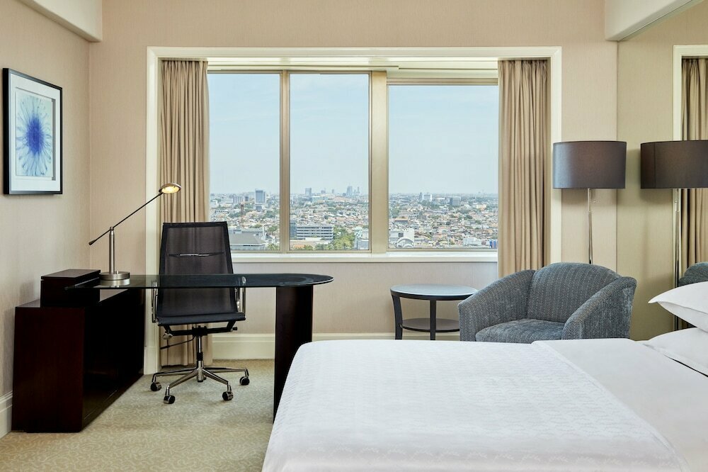 Sheraton Surabaya Hotel & Towers