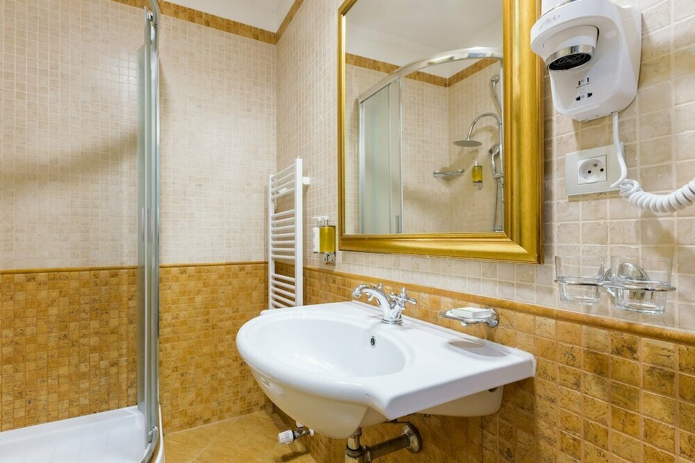 Caruso Prague