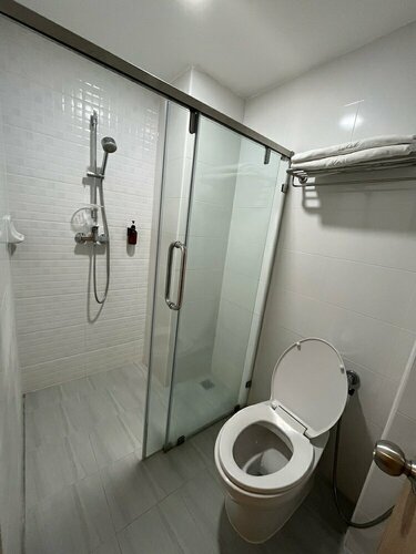Dhevaraj Hotel, Забронировать Отель Недорогие отели Северного Таиланда, недорого