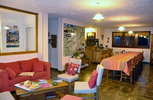 La Grange Aux Loups, Rezervasyon Bed and Breakfast Queige Savoie