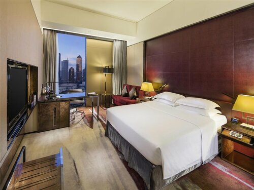 Hilton Guangzhou Tianhe, Rezerwuj Hotel Hotele w Guangdong z parkingiem, Parking