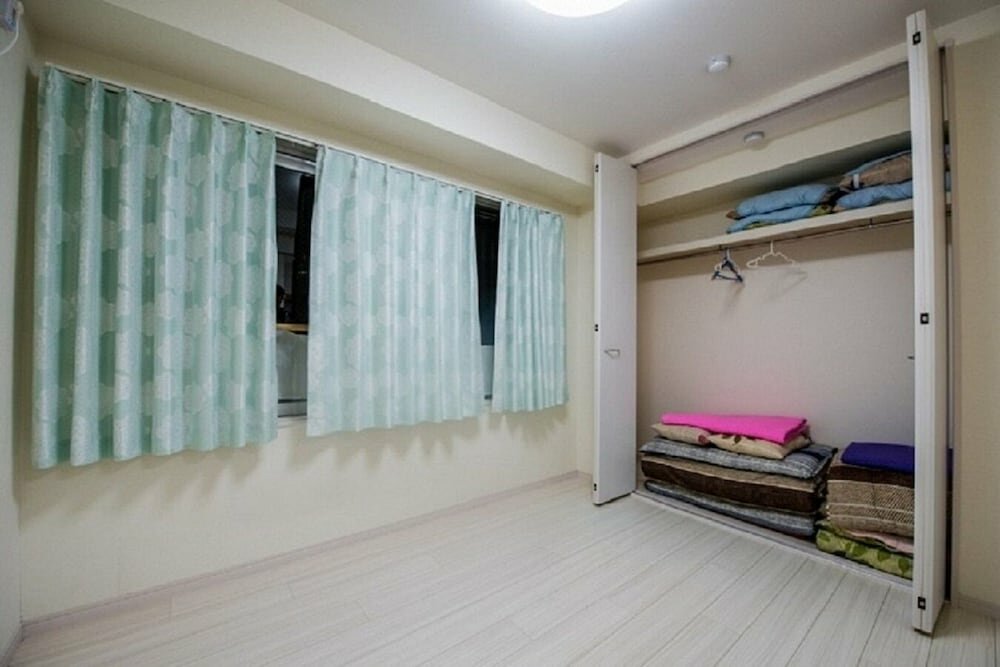 黒門市場徒歩5分 通天閣難波エリア徒歩圏内 トイレと浴室付き まるまる貸切 エレベーター 高層804