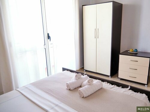 Kondo Stays - Melon Apartments