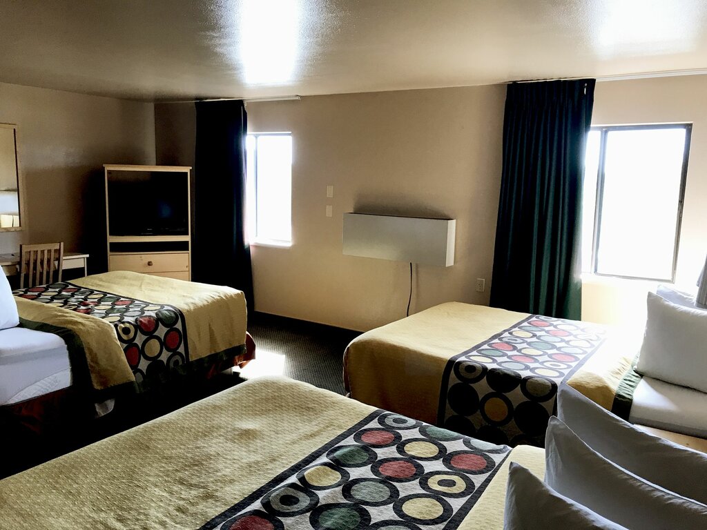 Super 8 By Wyndham Moscow / Pullman