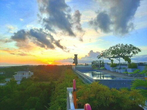 Max One Hotel Jimbaran Bali, Забронировать Отель Южная Кута провинция Бали