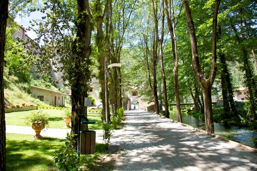 Torre Del Nera Albergo diffuso & Spa, Забронировать Курортный отель Скеджино Умбрия