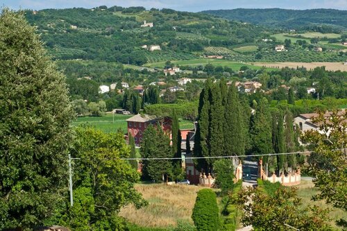 Rosso Porpora, Забронировать Отель Отели Colle Umberto с парковкой, Парковка