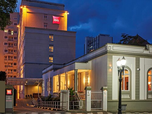 ibis Curitiba Batel, Забронировать Отель Отели Куритиба по системе «всё включено», рядом с Solar do Barao Cultural Center, Всё включено
