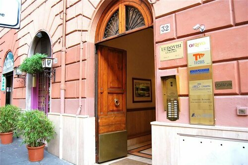 Luxury Ludovisi Rooms, Забронировать Отель Отели Рима 3 звезды, рядом с Квартал Коппеде, 3*