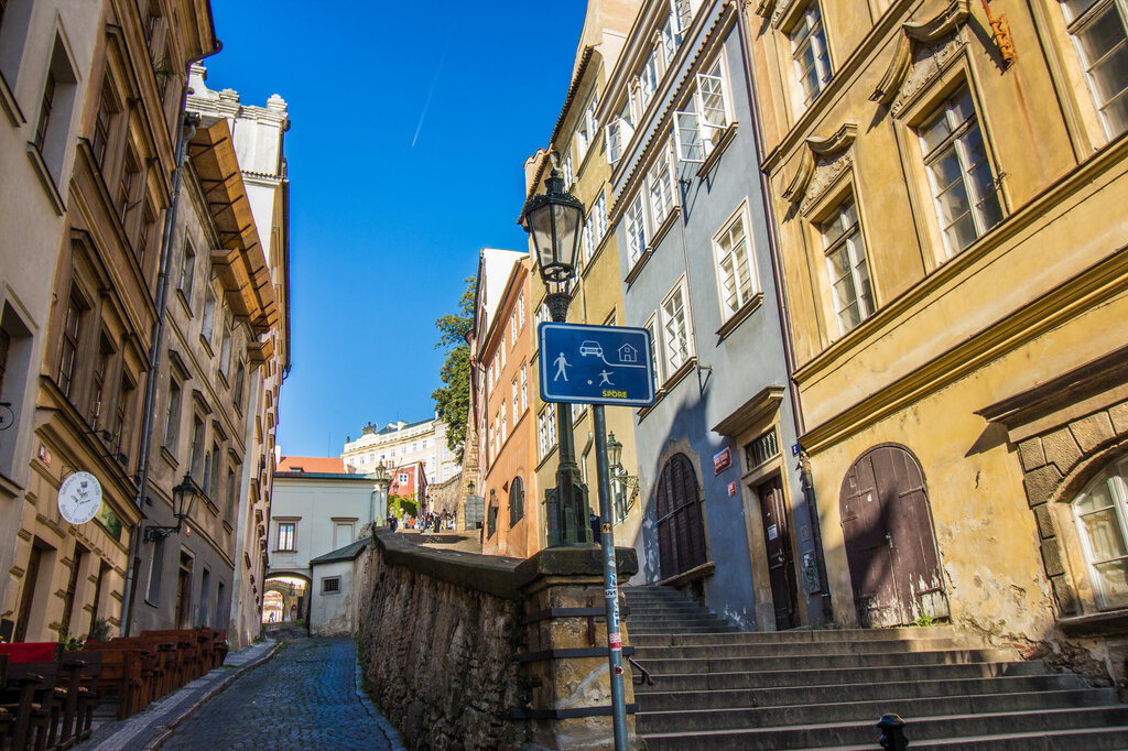 Residence Thunovska