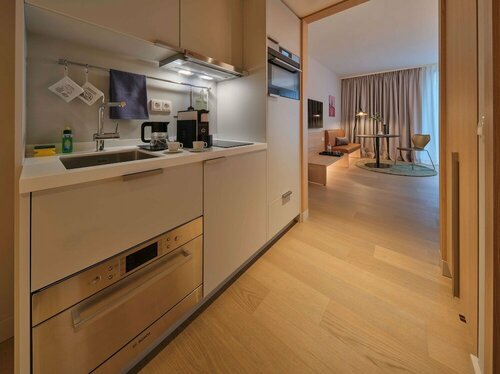 Adina Apartment Hotel Vienna Belvedere, Book Apartment Hotels in Vienna with a Pool, near Rennweg Train Station, Swimming Pool