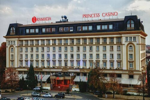 Отель Рамада Пловдив Тримонциум, Забронировать Отель СПА-отели Пловдива, SPA-услуги