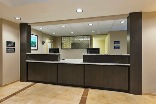 Candlewood Suites Louisville - NE Downtown Area by IHG, Prenota Hotel Louisville 