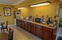 Relax Inn Perry National Fairgrounds Area I-75