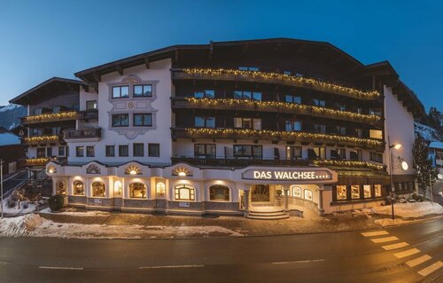 Das Walchsee Resort, Book Ferieresort Hoteller i Tyrol med pool, Swimmingpool