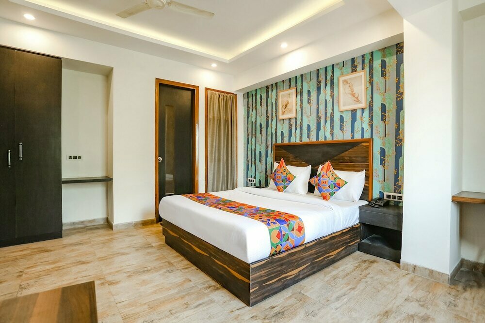 Fabhotel The Gross Infinity
