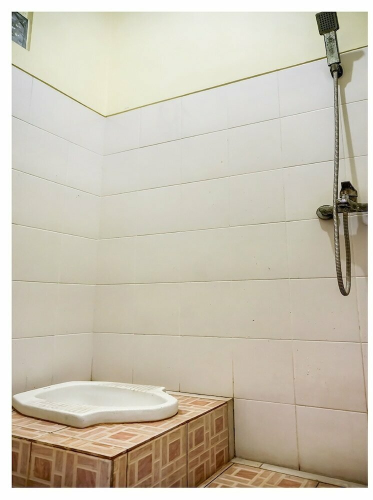 SPOT ON 91336 Guesthouse Tarumanegara