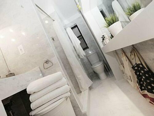 MySuites - SoHo Bowery Suites, Забронировать Отель Сохо Нью-Йорк, рядом с Театр Minetta Lane