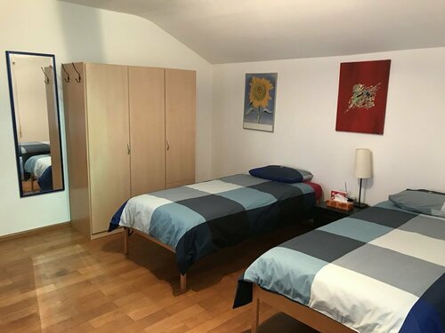 Bed n Breakfast Obermumpf, Забронировать Отель «постель и завтрак» Отели Stein с завтраком, Завтраки