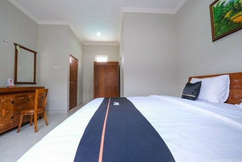 OYO 3906 Dalem Putu Sanjaya Syariah, Book Hotel Hotels in Yogyakarta Province with Parking, Parking