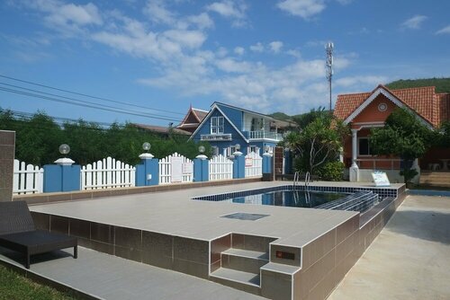 Baan Chom Chan Resort, Забронировать Курортный отель Отели Саттахипа с парковкой, Парковка