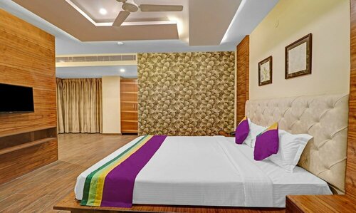 Treebo Premium Runway Suites Near Prestige Tech Park, Boek Hotel Hotels in Bangalore met zwembad, Zwembad
