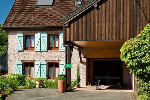 Gîte et Couvert Chez Dimanche, Book Hotel Hoteller i Burgund med parkering, Parkering