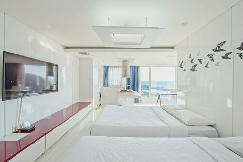 Shin Shin Hotel Jeju Ocean, Забронировать Отель Отели Согвипхо 4 звезды, рядом с Saeyeongyo Bridge, 4*
