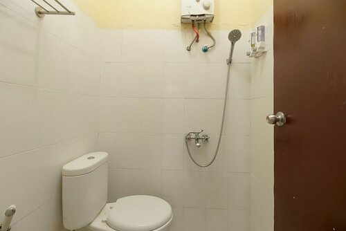 RedDoorz @ Jalan Hos Cokroaminoto Mataram, Varaa Hotelli Mataram Lombok