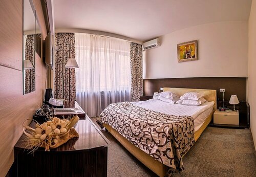 Hotel Rina Cerbul, Rezerwuj Hotel Hotele w Prahova Valley z wyżywieniem, Półpełne / Pełne wyżywienie