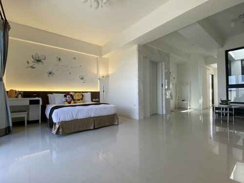 Riverside Guesthouse, Book Hotel North District 