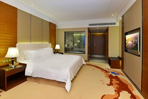 Grand Skylight Int'l Hotel Huizhou, Забронировать Отель Отели Huizhou Area с бассейном, Бассейн
