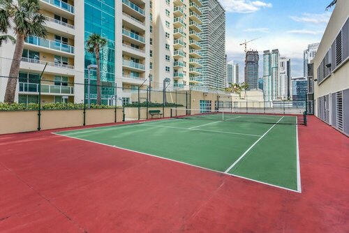 OB Brickell Miami, Забронировать Апартаменты/квартира Отели Брикелл с парковкой, Парковка