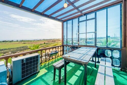 Jeju Jejue Meomulda, Забронировать Гостевой дом Отели Согвипхо с парковкой, Парковка