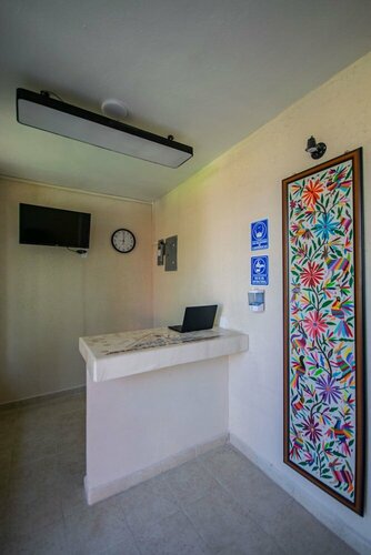 Hotel Tlatkitliyali, Забронировать Отель Отели Тескоко-де-Мора с парковкой, Парковка