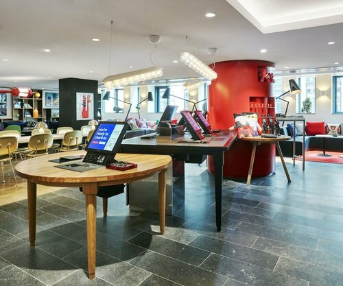 Отель citizenM Paris Champs-Élysées, Забронировать Отель 8-й округ: Елисейские поля Париж, рядом с Альма – Марсо