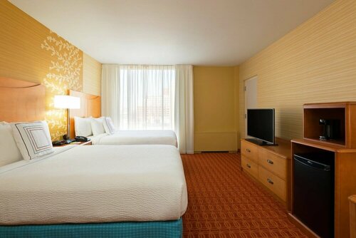 SpringHill Suites by Marriott Louisville Downtown, Забронировать Отель Луисвилл Louisville Metropolitan Area, рядом с Дом Томаса Эдисона